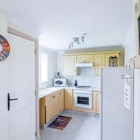 Cozy In With Jacuzzi Holiday home *